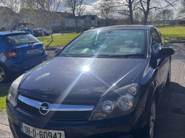 Opel Astra Hatchback, Petrol, 2008, Black