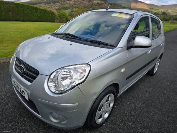 Volkswagen Tiguan SUV, Diesel, 2010, Grey