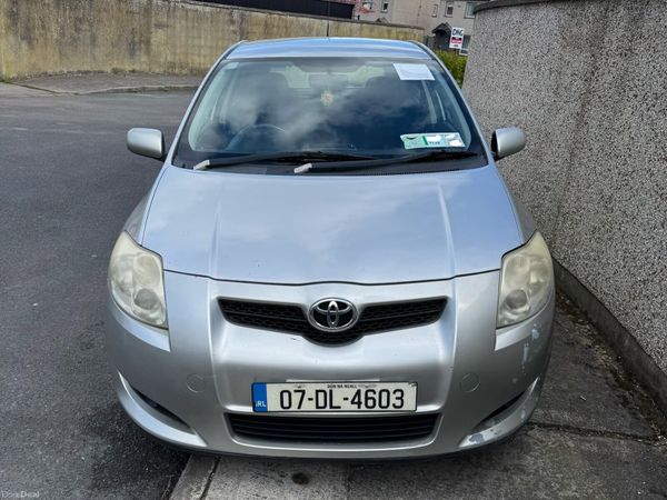 Toyota Auris Hatchback, Petrol, 2007, Silver