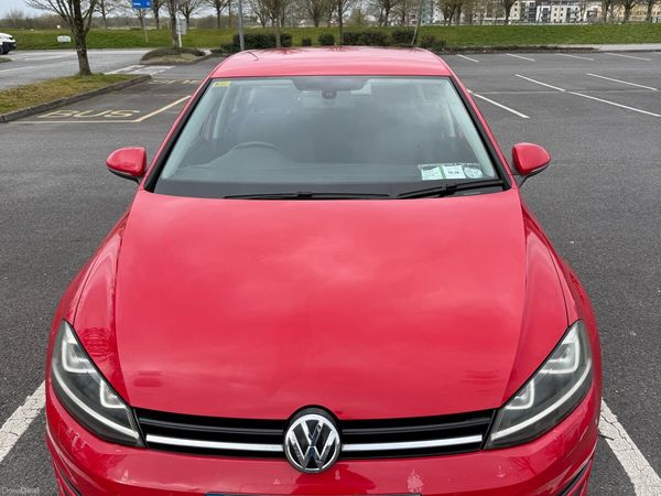 Volkswagen Golf Hatchback, Petrol, 2013, Red