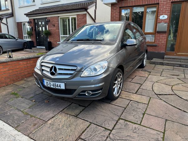 Mercedes-Benz B-Class MPV, Petrol, 2010, Grey