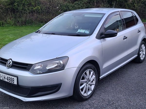 Volkswagen Polo Hatchback, Petrol, 2011, Silver