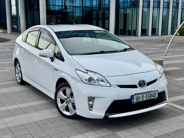 Toyota Prius Hatchback, Petrol Hybrid, 2016, White