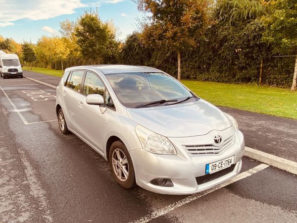 Toyota Verso MPV, Diesel, 2009, Silver