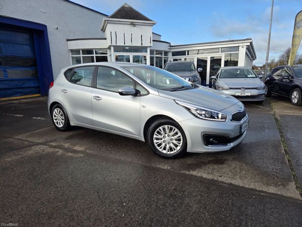 Kia Ceed Hatchback, Diesel, 2018, Silver