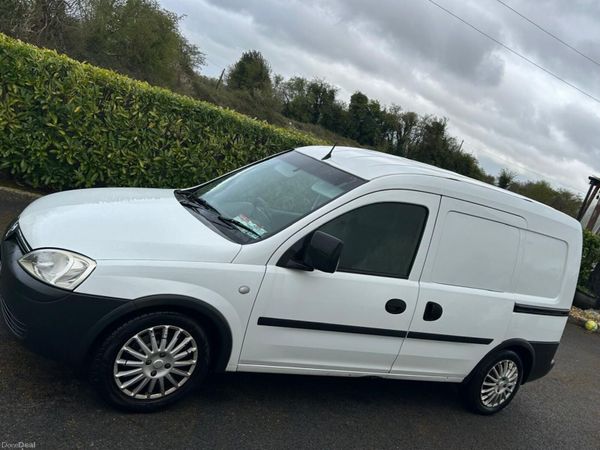 Vauxhall Combo Crew Cab, Diesel, 2011, White