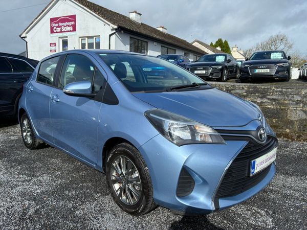 Toyota Yaris Hatchback, Petrol, 2015, Blue
