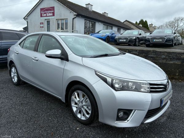 Toyota Corolla Saloon, Diesel, 2014, Silver