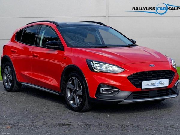Ford Focus Hatchback, Petrol, 2019, Red