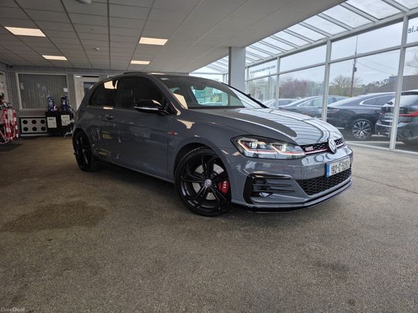 Volkswagen Golf Hatchback, Petrol, 2019, Grey