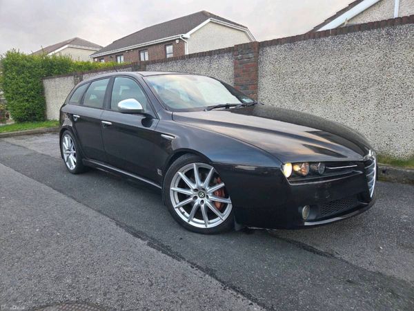 Alfa Romeo 159 Estate, Petrol, 2010, Black