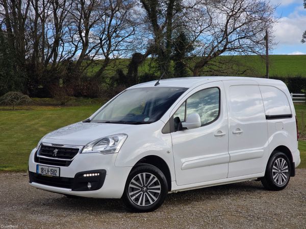 Peugeot Partner MPV, Diesel, 2018, White