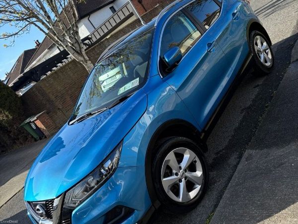 Nissan Qashqai MPV, Petrol, 2018, Blue