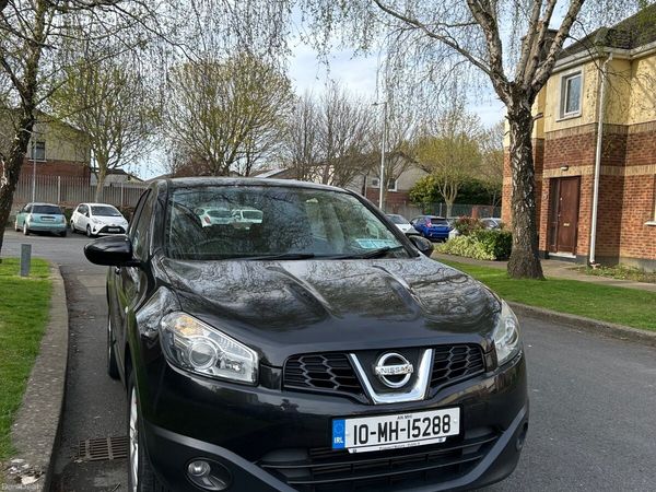 Nissan Qashqai Hatchback, Diesel, 2010, Black