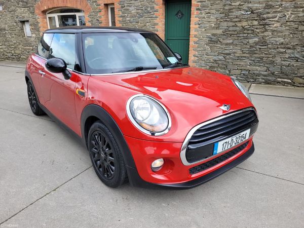 Mini Cooper Hatchback, Petrol, 2017, Red