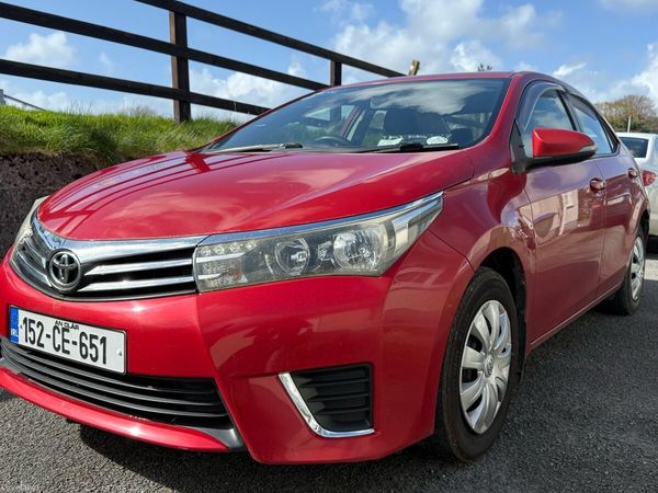 Toyota Corolla Saloon, Diesel, 2015, Red
