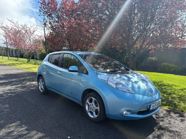 Nissan Leaf Hatchback, Electric, 2015, Blue
