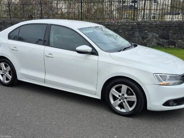 Volkswagen Jetta Saloon, Diesel, 2014, White