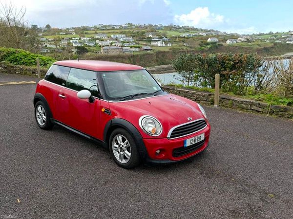 Mini First Hatchback, Petrol, 2012, Red