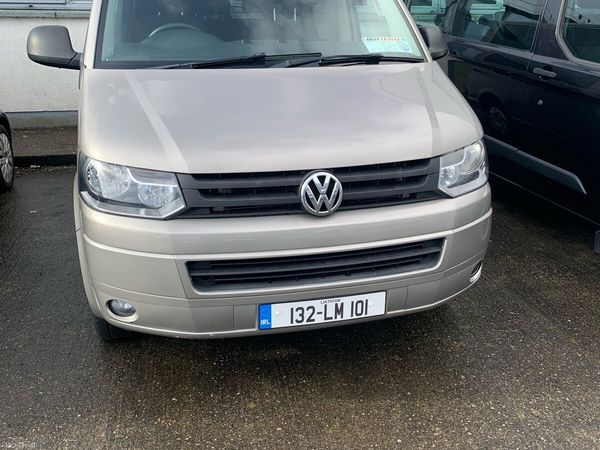 Volkswagen Shuttle MPV, Diesel, 2013, Beige