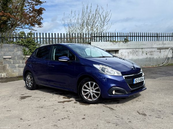 Peugeot 208 Hatchback, Petrol, 2016, Blue