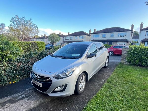 Hyundai i30 Hatchback, Diesel, 2014, Silver