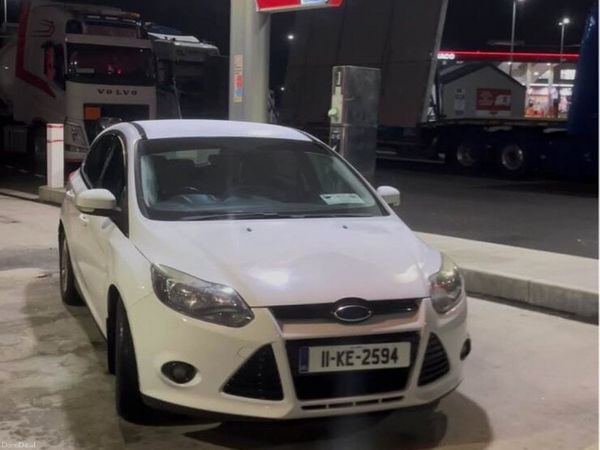 Ford Focus Hatchback, Diesel, 2011, White