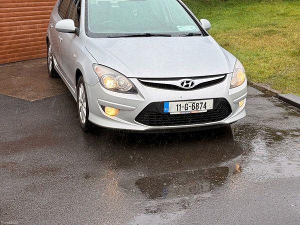 Hyundai i30 Hatchback, Diesel, 2011, Silver