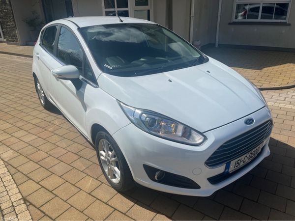 Ford Fiesta Hatchback, Petrol, 2015, White