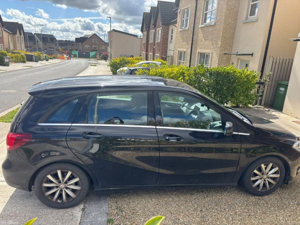 Mercedes-Benz B-Class MPV, Petrol, 2017, Black
