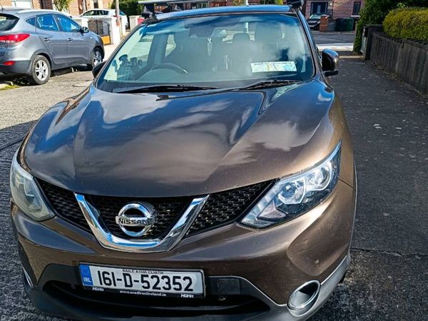 Nissan Qashqai Hatchback, Diesel, 2016, Bronze