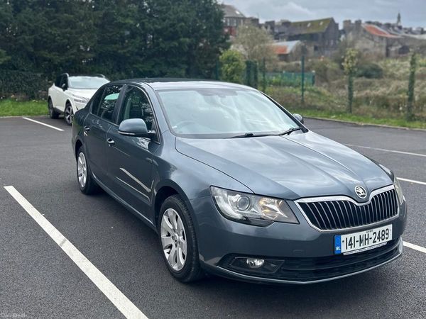 Skoda Superb Hatchback, Diesel, 2014, Grey