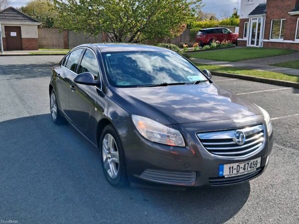 Vauxhall Insignia Hatchback, Diesel, 2011, Grey