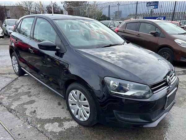 Volkswagen Polo Hatchback, Petrol, 2013, Black