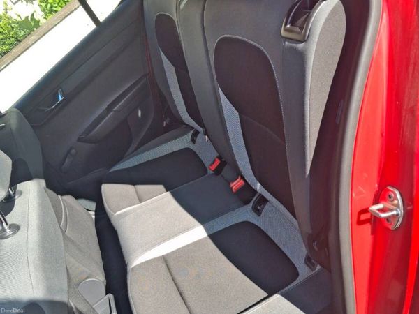 Skoda Fabia Hatchback, Diesel, 2016, Red