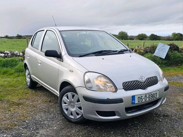 Toyota Yaris Hatchback, Petrol, 2005, Silver