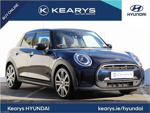 Mini Cooper Hatchback, Petrol, 2023, Blue
