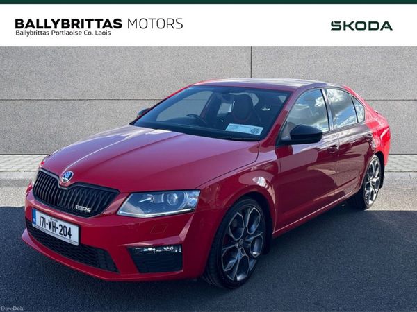 Skoda Octavia Saloon, Diesel, 2017, Red