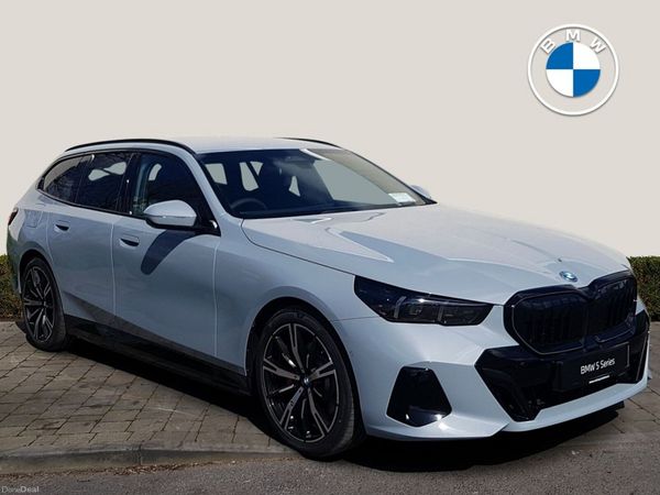 BMW 5-Series Estate, Petrol Plug-in Hybrid, 2026, Grey