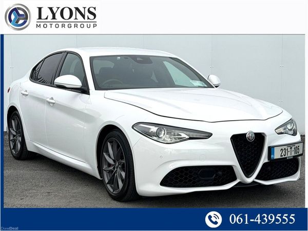 Alfa Romeo Giulia Saloon, Diesel, 2023, White