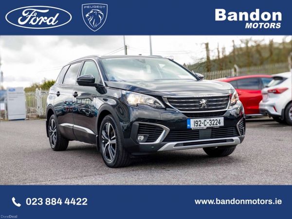 Peugeot 5008 MPV, Diesel, 2019, Black