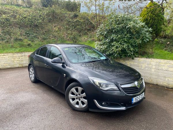 Vauxhall Insignia Hatchback, Diesel, 2015, Black