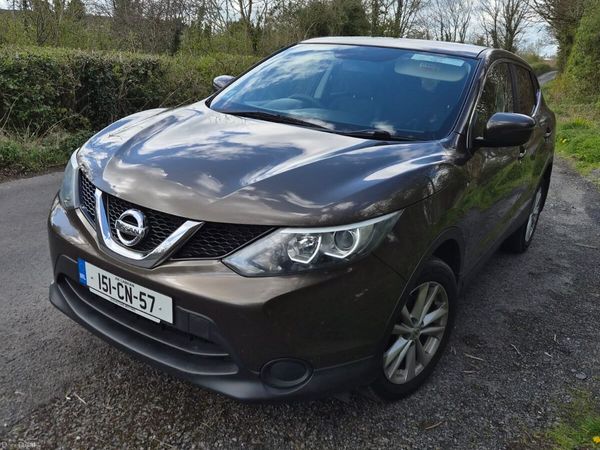 Nissan Qashqai Hatchback, Diesel, 2015, Brown