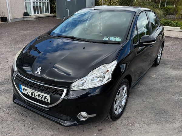 Peugeot 208 Hatchback, Petrol, 2013, Black
