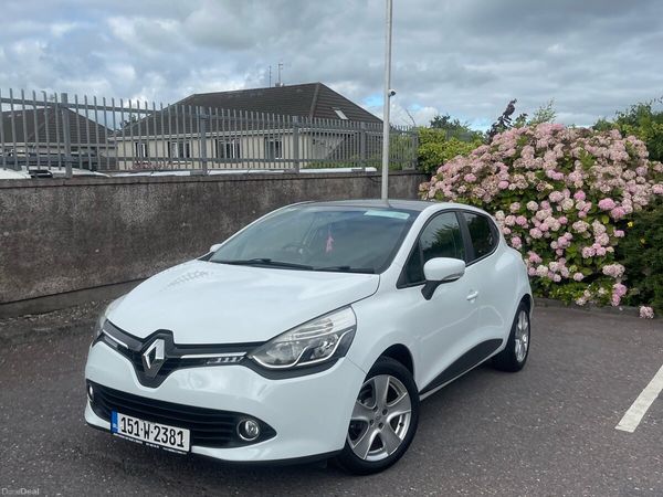 Renault Clio Hatchback, Petrol, 2015, White