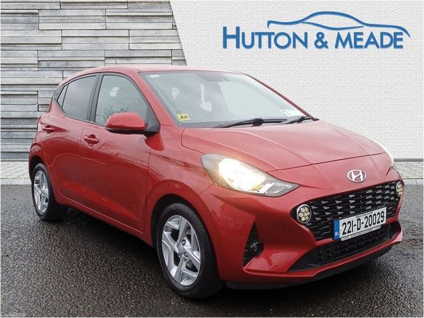 Hyundai i10 Hatchback, Petrol, 2022, Red