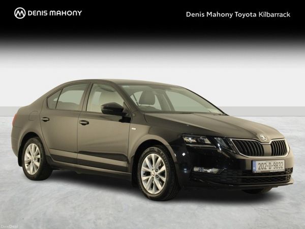 Skoda Octavia Hatchback, Petrol, 2020, Black