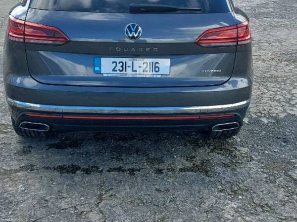 Volkswagen Touareg SUV, Petrol Plug-in Hybrid, 2023, Grey