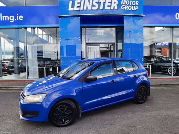 Volkswagen Polo Hatchback, Petrol, 2013, Blue