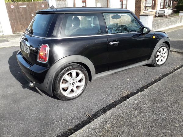 Mini Cooper Hatchback, Diesel, 2010, Black